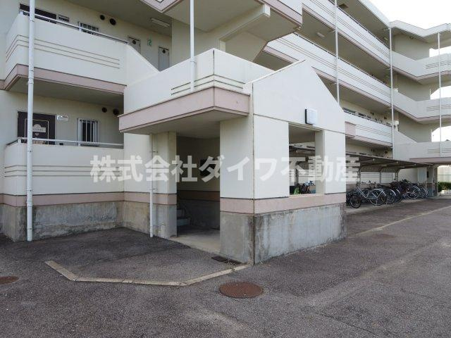 ツトムマンションのエントランス