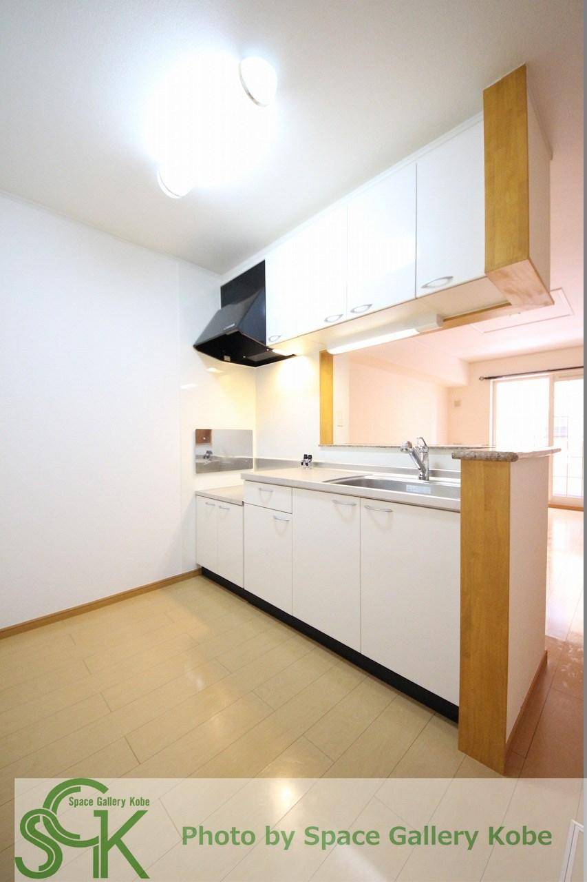 プロムナードAのキッチン|※お部屋により仕様が異なる可能性があります。
