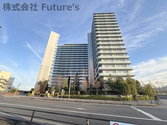 パークホームズＬａＬａ新三郷の外観|大型商業施設が近く買い物に便利な立地です