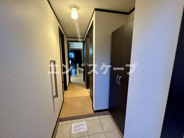 コンフォート三山の玄関|高崎、前橋エリアのお部屋探しはエンドスケープまで！お客様の理想お聞かせ下さい♪