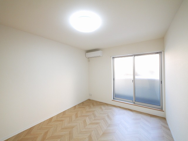 Gradito 富雄駅前　２番館の洋室