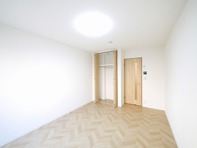 Gradito 富雄駅前　２番館の洋室