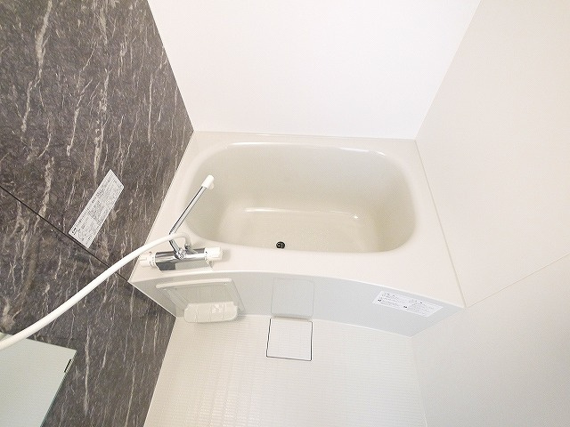 Gradito 富雄駅前　２番館の浴室
