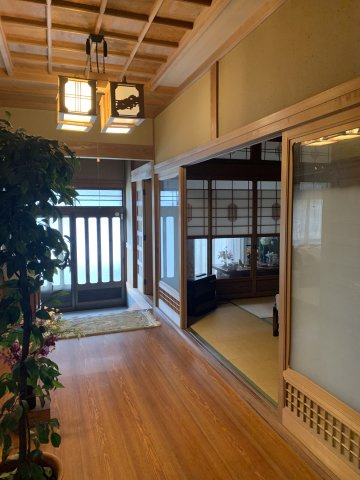 紀の川市馬宿　中古戸建の玄関