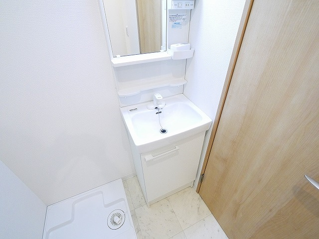 Gradito 富雄駅前　２番館の洗面所