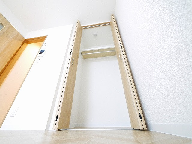 Gradito 富雄駅前　２番館の収納