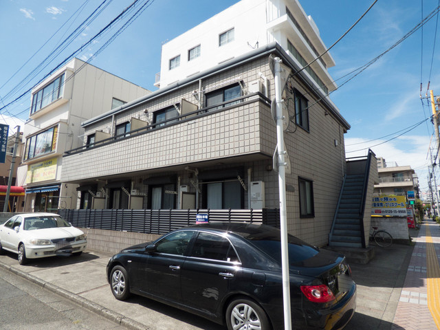 メゾン鵠沼石上の外観