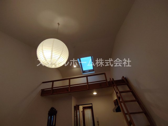 セザンヌ王ヶ崎の内装|別部屋写真です。