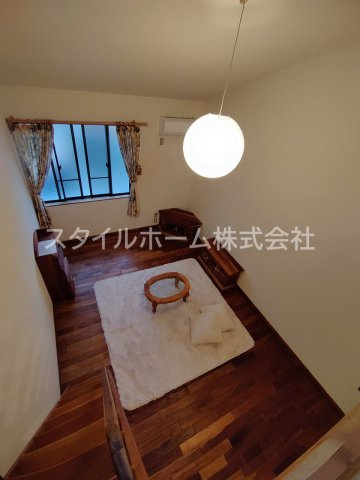 セザンヌ王ヶ崎の居間・リビング|別部屋写真です。