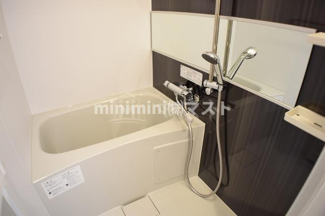 ＬＣ難波ノワールの浴室