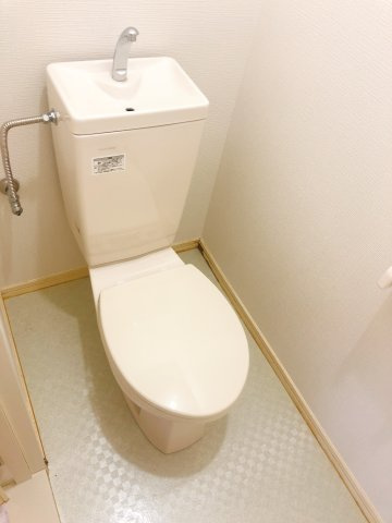 トラッドハウスBのトイレ