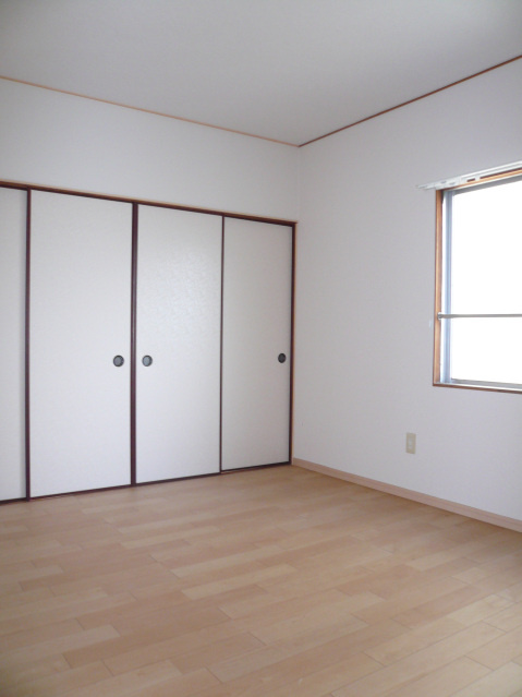 長谷コーポの洋室