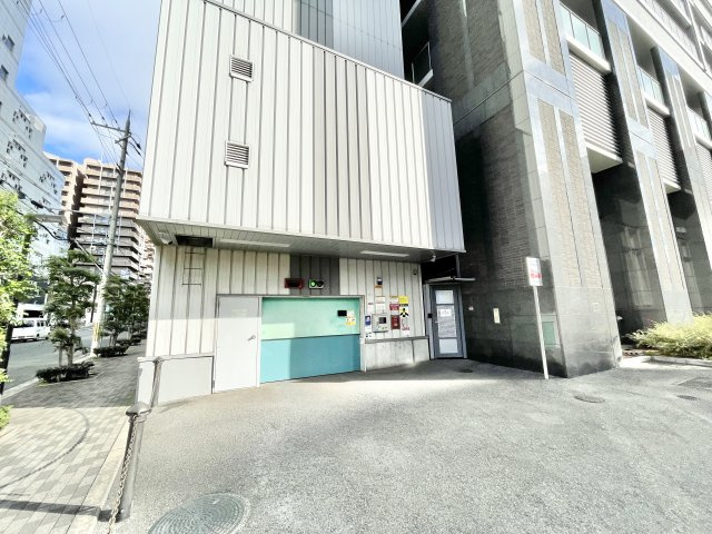 ロイヤルメドゥ香里園タワーの駐車場|駐車場の用意があります