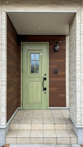 愛島台6丁目戸建ての玄関