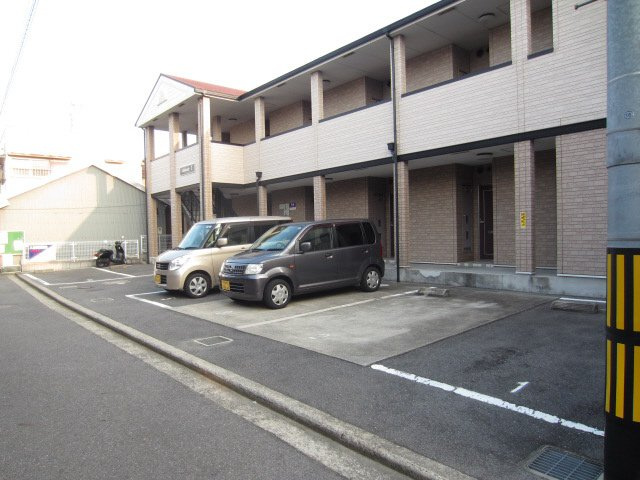 【駐車場】