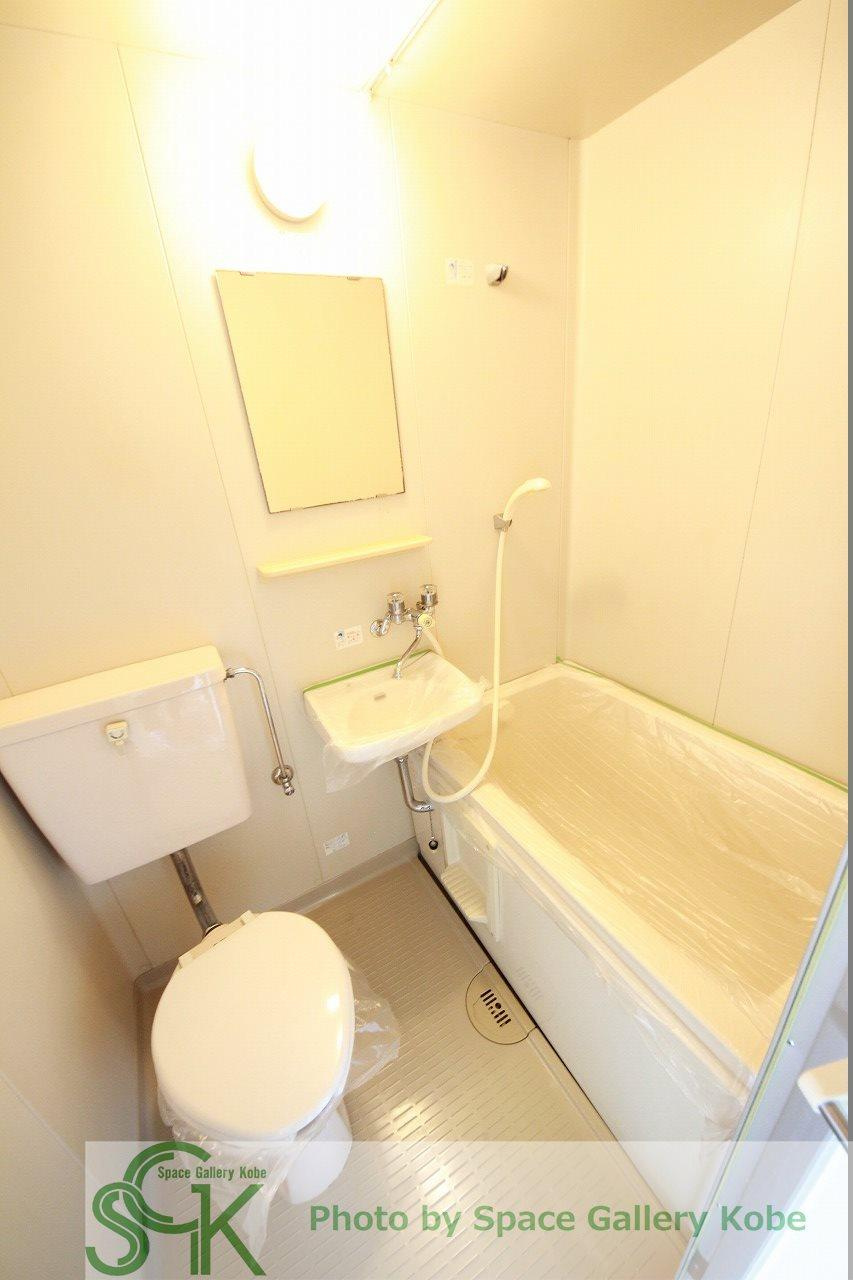 ジュネスタチバナの浴室|※お部屋により仕様が異なる場合があります。