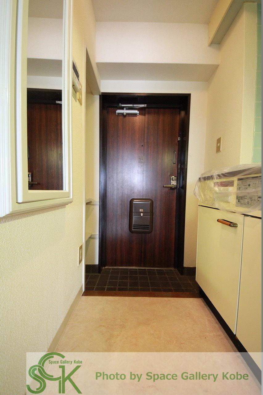 ジュネスタチバナの玄関|※お部屋により仕様が異なる場合があります。