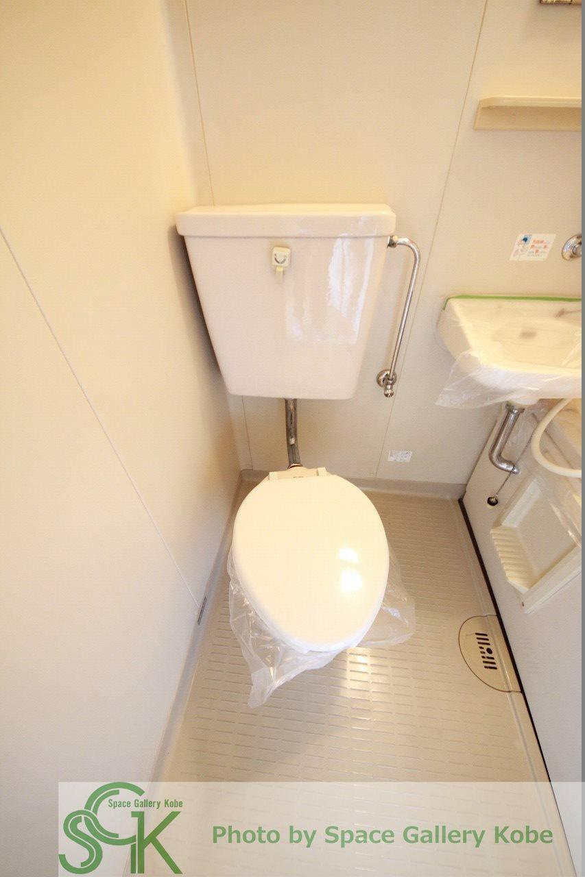 ジュネスタチバナのトイレ|※お部屋により仕様が異なる場合があります。
