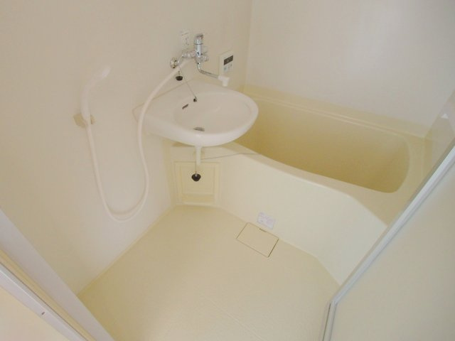 スペース7の浴室