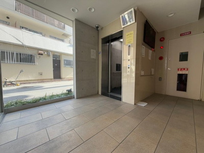 【ロビー】 | ラピスラズリ