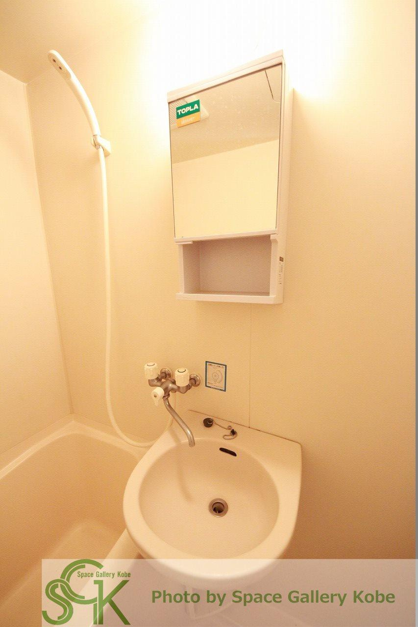 ユニックス神戸西の洗面所|※お部屋により仕様が異なる場合があります。