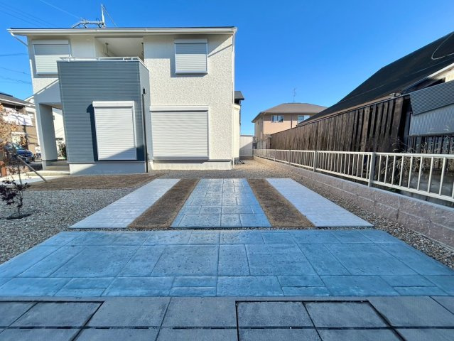 野洲市三上　新築戸建ての駐車場