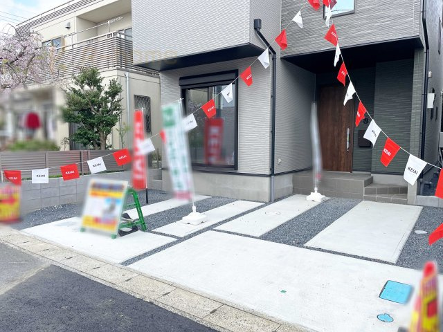 流山市東初石11期　新築戸建て　1号棟の駐車場|カースペースは2台お停めいただけます♪