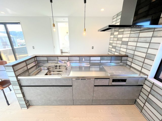 あきる野市小川東2　中古戸建のキッチン