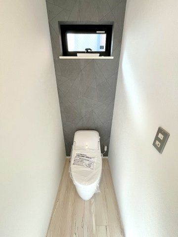 あきる野市小川東2　中古戸建のトイレ