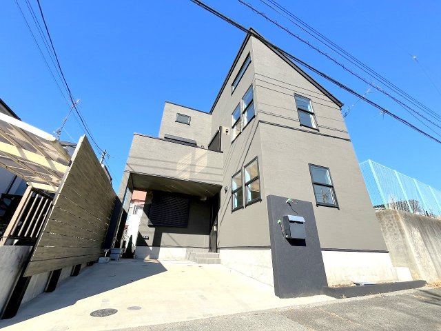 あきる野市小川東2　中古戸建の外観