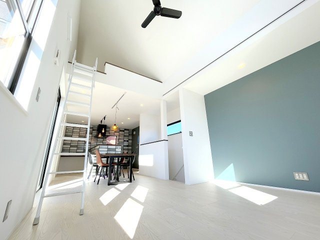 あきる野市小川東2　中古戸建の居間・リビング