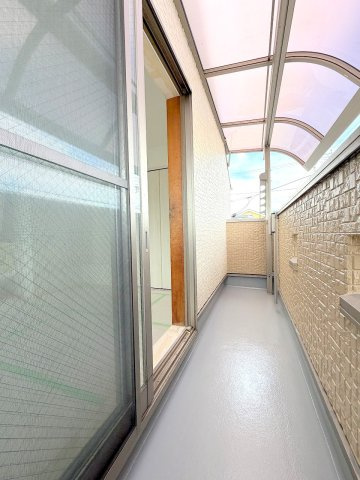 昭島市拝島町5　中古戸建のバルコニー