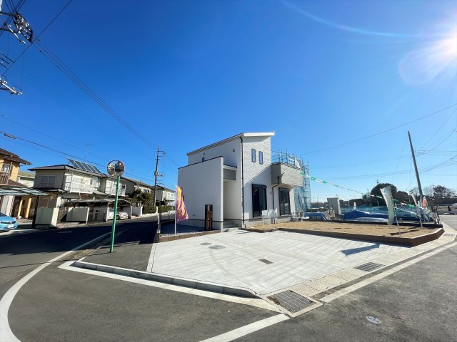 館林市高根町　AiTOWN　全4区画の前面道路含む現地写真