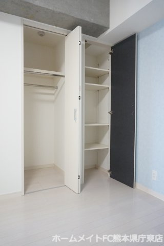 熊本市中央区出水８丁目の賃貸マンションの収納