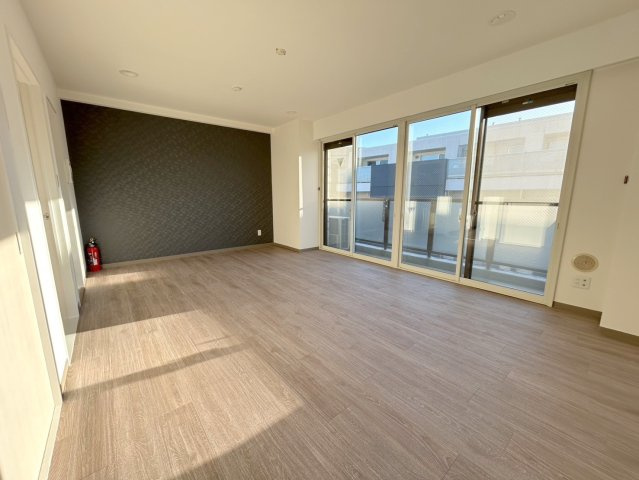 原宿パークハウスの子供部屋|★明るいフロアタイルの角部屋です★