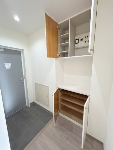 原宿パークハウスの玄関|★シューズＢＯＸ★
