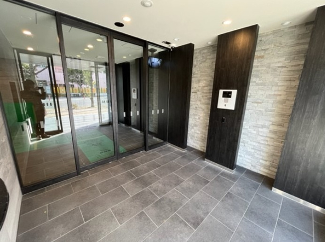 【エントランス】