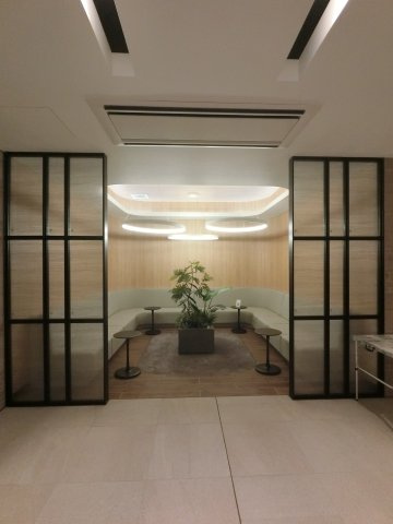 パークアクシス市川のロビー