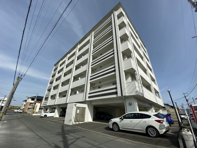 エトランゼ東櫛原15の外観