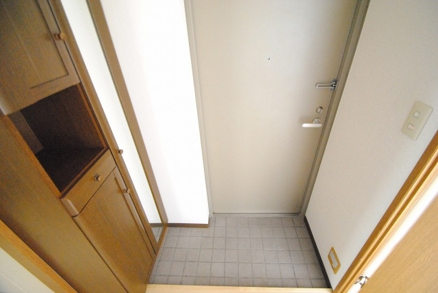 エトランゼ12の玄関