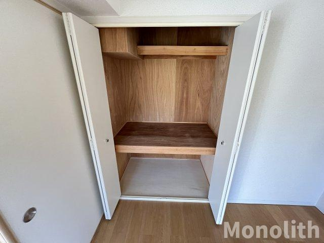 泉北鴨谷台３丁6号棟の収納