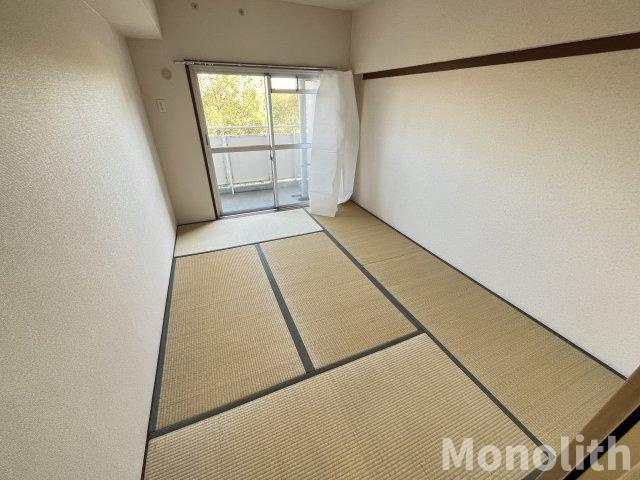 泉北鴨谷台３丁6号棟の和室