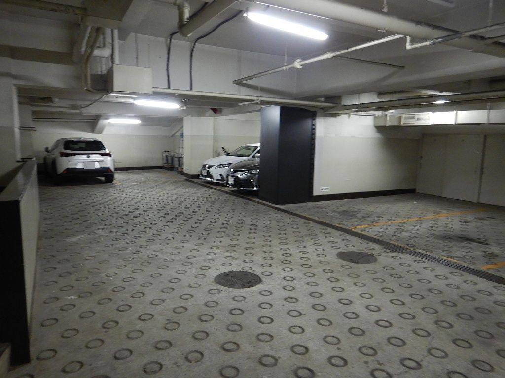 小石川ビューパレーの駐車場
