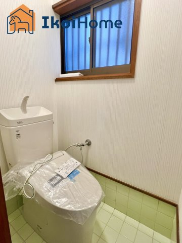 神戸市西区今寺　中古戸建のトイレ|【ホームページに現地動画掲載中】●年中無休：当日予約可●各階は節水タイプのウォッシュレット付お手洗い