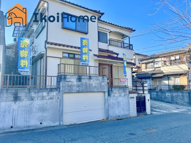 神戸市西区今寺　中古戸建の駐車場|【ホームページに現地動画掲載中】●年中無休：当日予約可●駐車場は堀込車庫1台とカーポート付き1台です