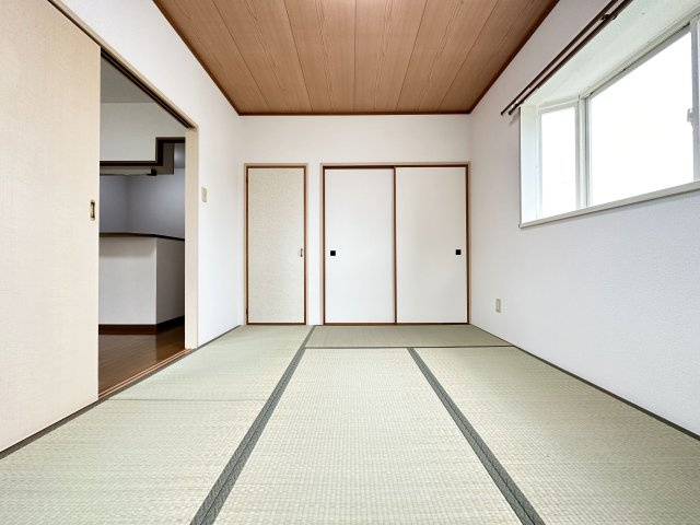 パインコート札場の和室