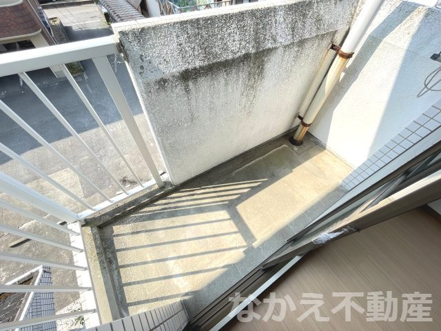 【バルコニー】 | バルコニーからの眺めを楽しみながら食事をしませんか