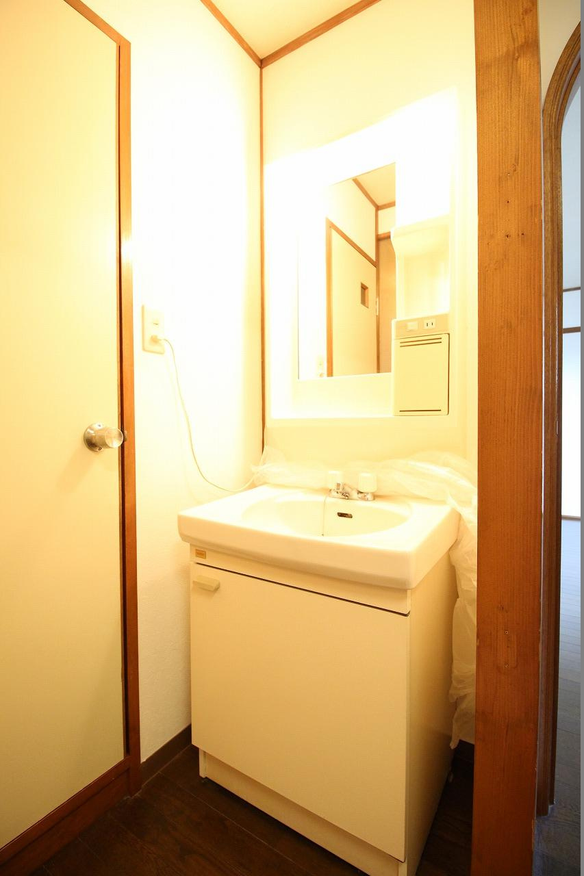 パレスコスモの洗面所|※お部屋により仕様が異なる場合があります。