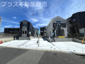 【外観】 | 現地写真。プラス不動産販売なら、現場の全ての棟をまとめてご見学頂けます。