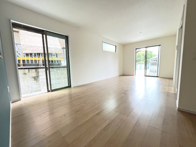 【居間・リビング】 | 糟屋郡志免町王子4丁目4期　4号棟（全4棟）【仲介手数料無料・0円】 | 現地写真。